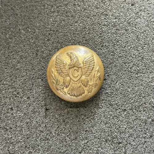 CIVIL WAR PERIOD UNITED STATES CAVALRY OFFICER'S BUTTON..TM1137