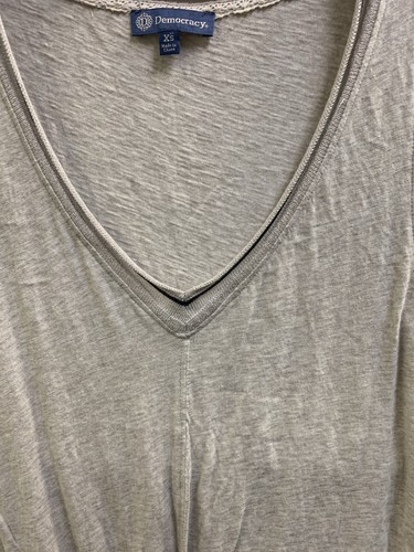 Pre Owned Women’s Democracy Sleeveless Top Sz XS Fashionable - Picture 9 of 10