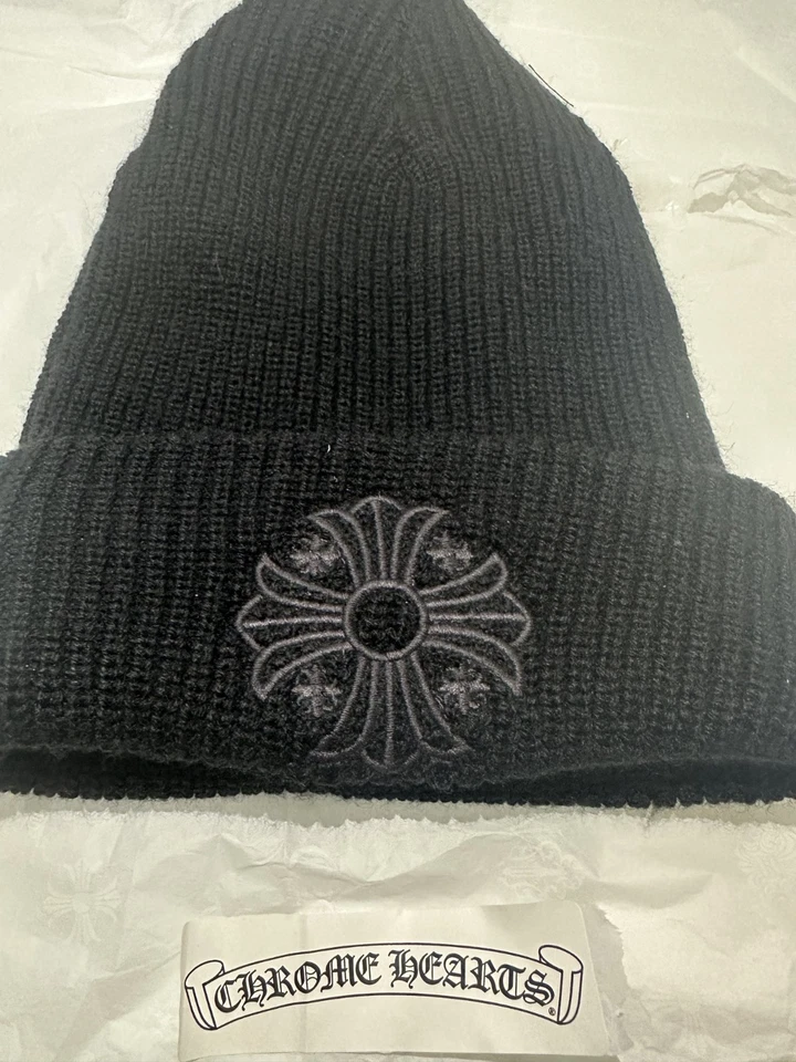 Gorro de lana negro Chrome Hearts Plus Cross Foto 3 de 4