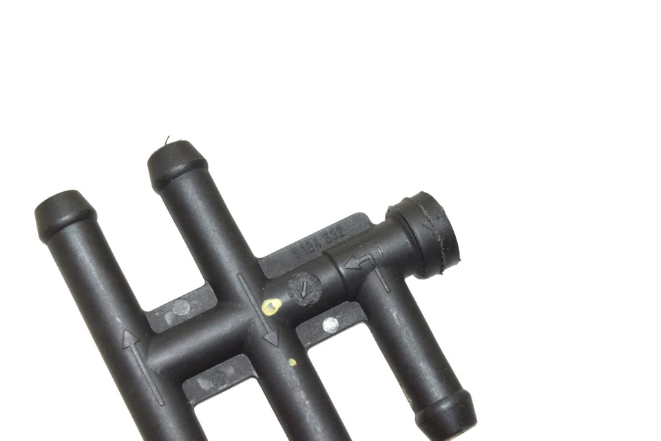 Used BMW E39 E38 730d M57 X5 E53 M57N Distribution Piece, Fuel Line 16121184632 - Image 3 of 4