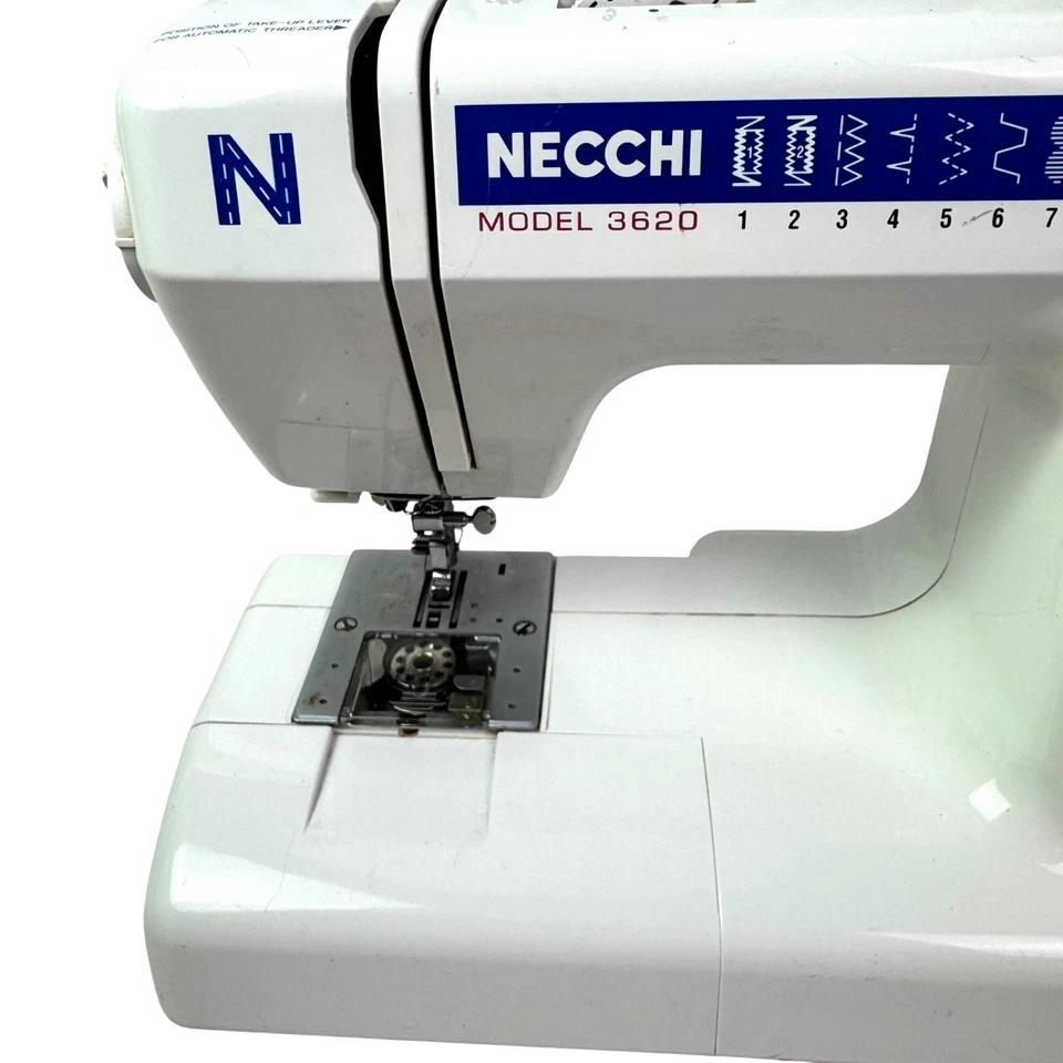 Pedal y accesorios para máquina de coser Necchi Modelo 3620 Quilter Resistente Foto 3 de 4