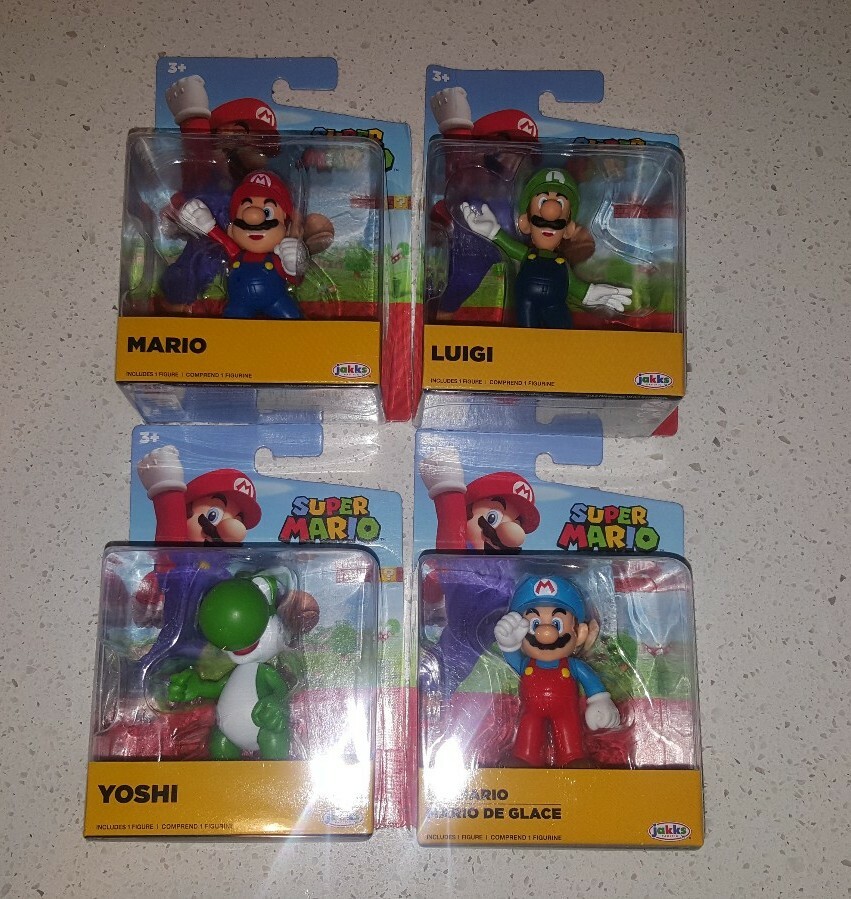 SET 4 NINTENDO SUPER MARIO BROS WORLD 3D LUIGI YOSHI MINI