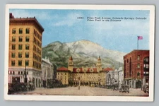 Colorado Springs CO Pikes Peak Avenue Street View Linen Postcard 1930-45