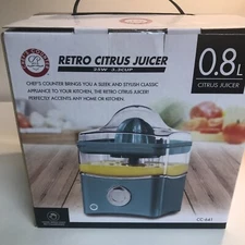 NEW IN BOX RETRO CITRUS JUICER 25 W 3.3 CUP CONVENIENT CORD STORAGE