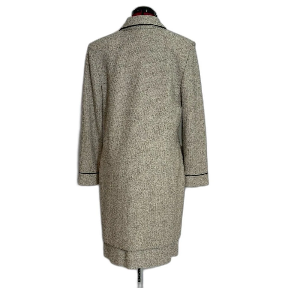 Traje Falda St. John Para Mujer Talla 10 Gris y Negro Conjunto de 2 Piezas Falda y Blazer Foto 2 de 4