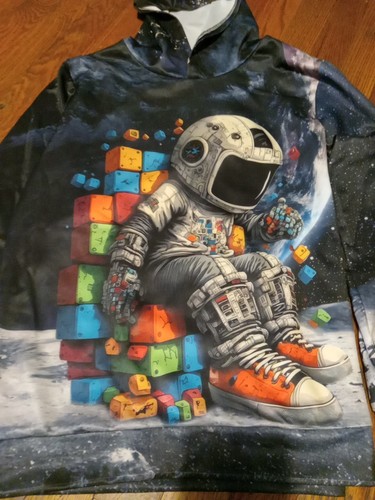 ASTRONAUT SPACE ๐งโ๐ Boys' Hoodie Size 13-14 Lightweight, Bright Colors NEW - Picture 2 of 10