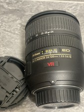Nikon ED AF-S Nikkor 24-120mm f/3.5-5.6 G VR FX Objektiv 