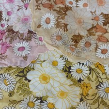 50er Jahre Taschent&uuml;cher Deckchen x 3 Blumen Vintage Retro G&auml;nsebl&uuml;mchen Narzisse &uuml;berbacken