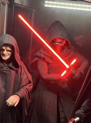  Hot Toys LED Lightsaber Kylo Ren Light Up 1/6 Scale Not ccfl