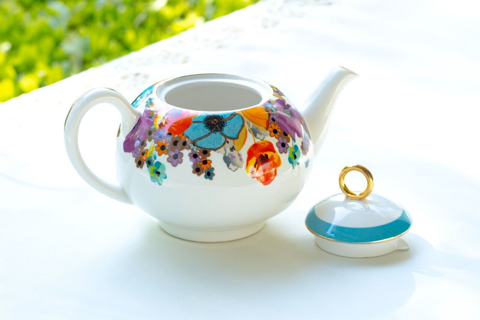 Grace Teaware Meadow Joy Fine Porcelain with Gold Trim 11-Piece Tea Set