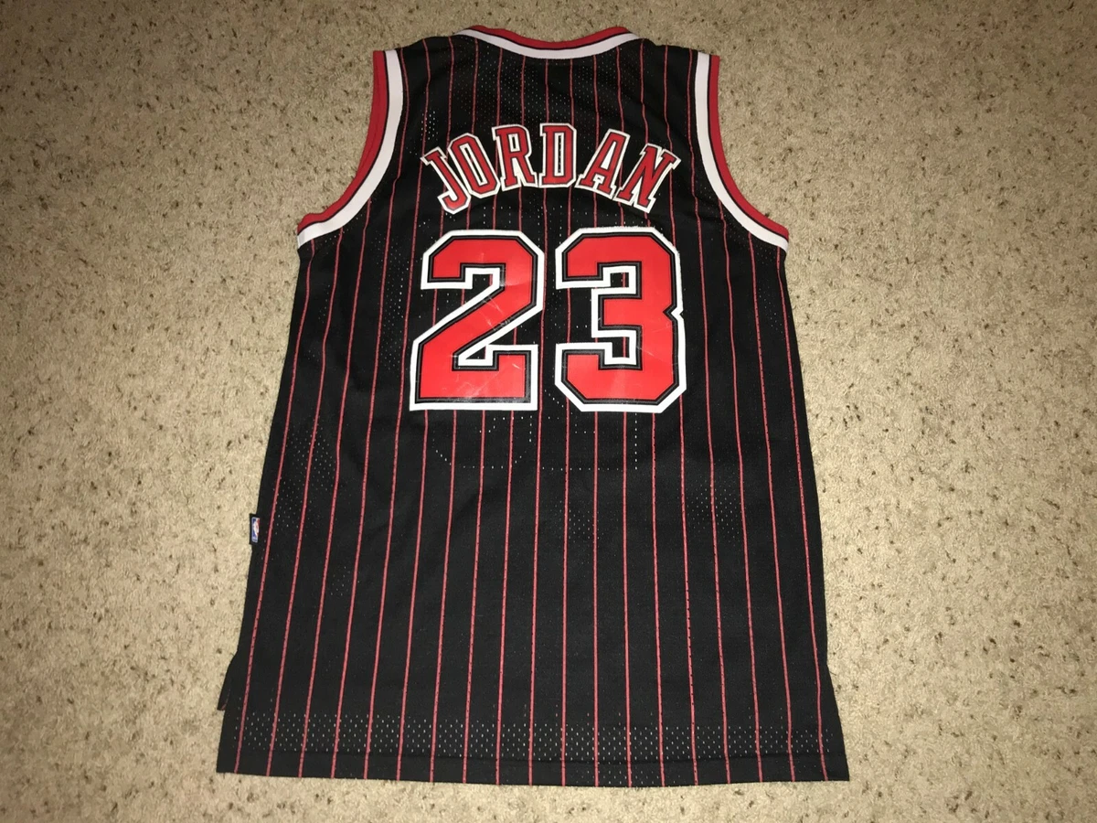 Youth Michael Jordan Chicago Bulls Nike Swingman Red Throwback Jersey