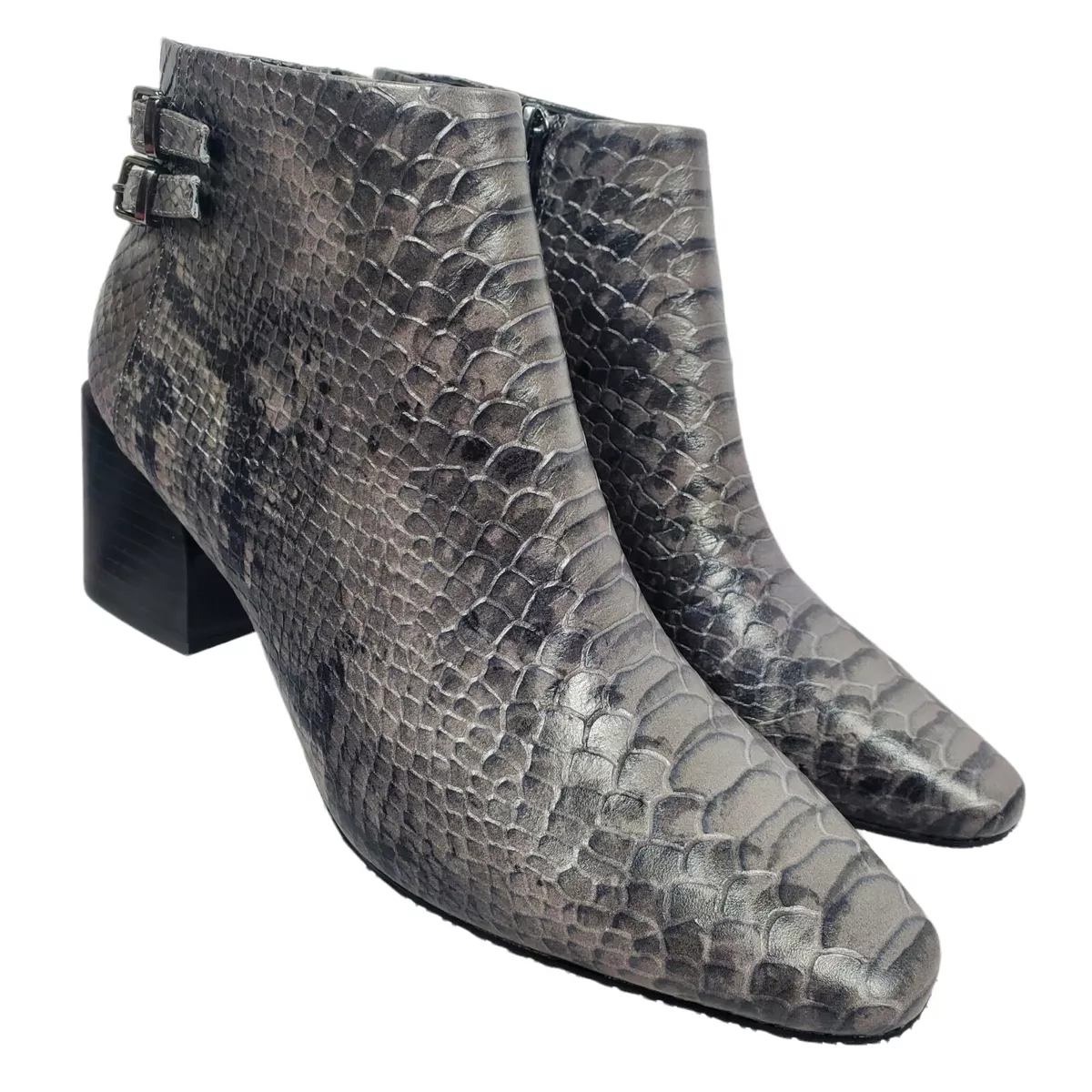 Donald Pliner Women s Size 7.5 Snake Print Grey Leather Upper