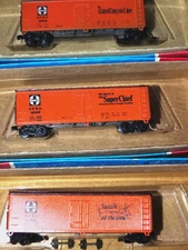 N Scale Con-Cor 3 x 40' Wood ATSF Reefers