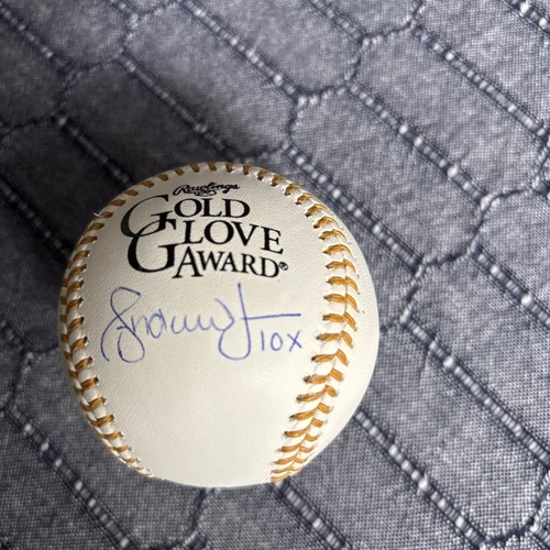 ANDRUW JONES AUTOGRAPHED SIGNED OMLB GOLD GLOVE BASEBALL JSA CERTIFIED