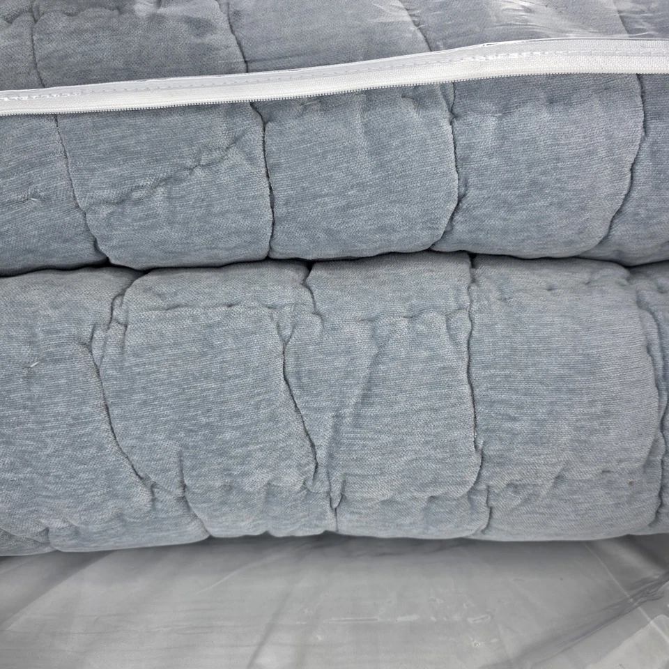 BRAND NEW Pottery Barn Cozy Cloud Handcrafted Full Queen Quilt~Chambray Blue - Image 4 of 4