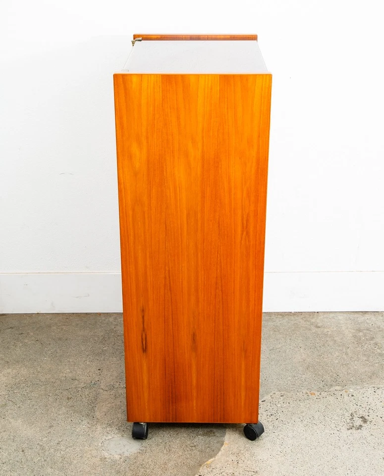 Mid Century Modern Stereo Storage Cabinet Teak Smoked Glass Hifi Audio Mcm Brass - Image 4 of 4