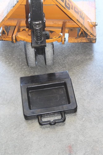 2 Pack Rubber Pallet Jack Wheel Chock With Built-in Handle - Pallet Jack Stopper For Truck - 13-3/8" Length X 11.5" Width X 2" Height - View #3