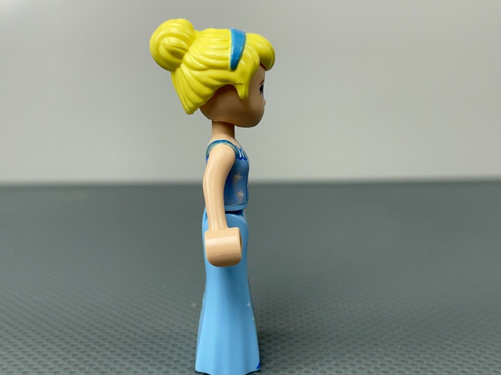 LEGO Disney Princess Cinderella Blue Dress with Stars 30554 43192 Minifigure