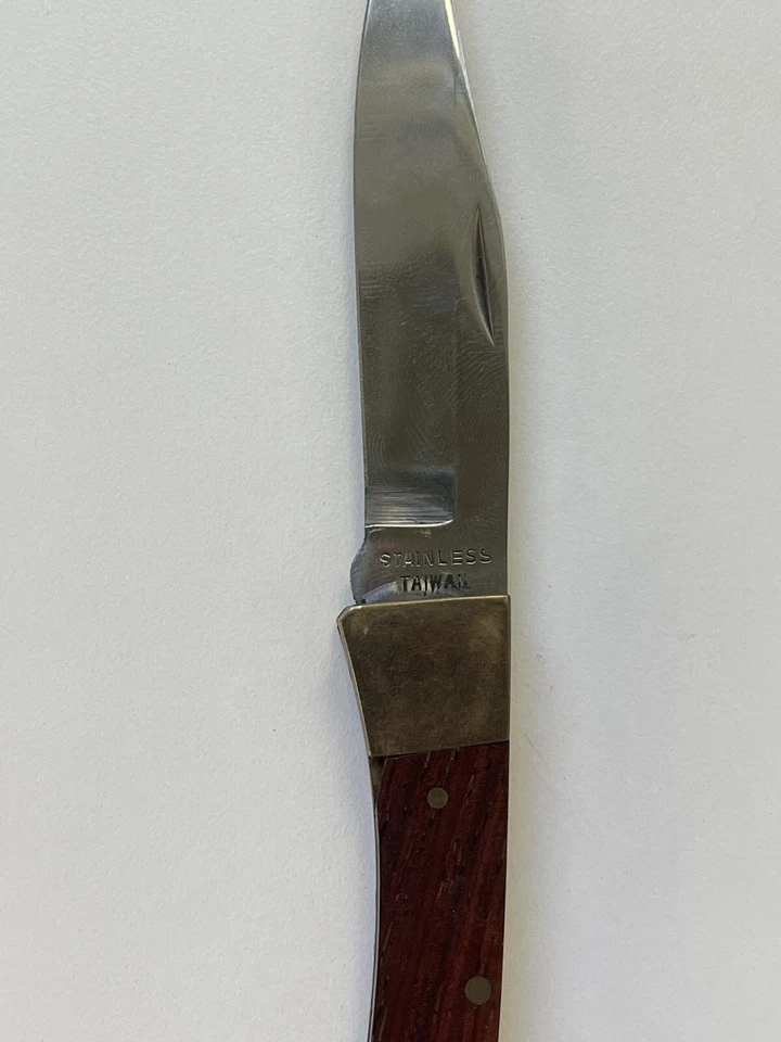 ВИНТАЖНЫЙ СКЛАДНОЙ НОЖ 8 1/2 ДЮЙМА (ЛЕЗВИЕ ИЗ НЕРЖАВЕЮЩЕЙ СТАЛИ 3/4 ДЮЙМА) СДЕЛАНО В ТАЙВАНЕ (JIS 4034) - Изображение 3 из 3