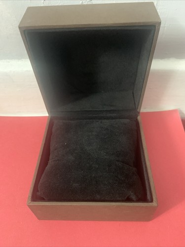 Gigandet Luxury Brown Watch Box From Switzerland - Picture 3 of 4