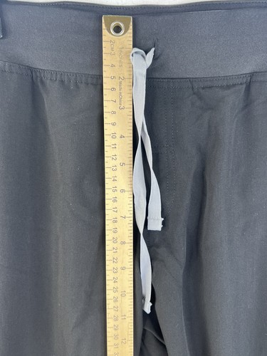 Figs Women Technical Collection Kade Cargo Scrub Pants Black Size XXL Petite NWT - Picture 6 of 17