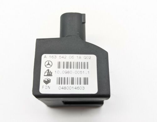 Sensor lateral Mercedes  A1635420618 Q02  1635420618  163 542 06 18 - Picture 1 of 3