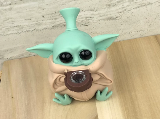 Collectible Baby Yoda Silicone Pipe Smoking Glass Bowl-Star Wars