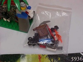 VINTAGE LEGO ADVENTURERS SETS 5934 DINO EXPLORER AND 5936 SPIDERS SECRET COMP.