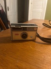 kodak instamatic 104 camera