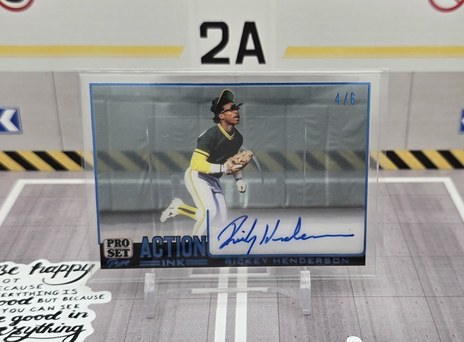 2023 Leaf Pro Set Pure - Rickey Henderson Action Ink #AI-RH1 Cl Platinum 4/6 HOF