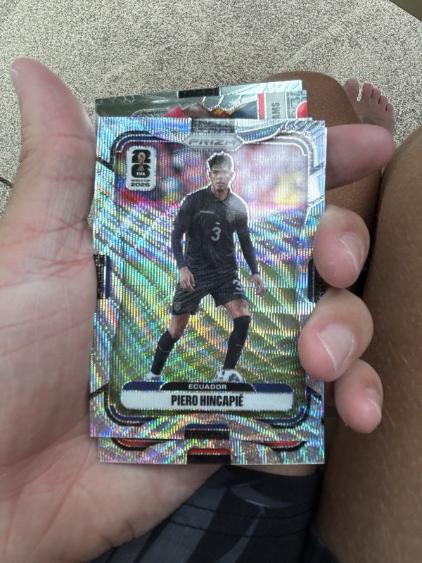 2026 Panini Prizm FIFA World Cup - Piero Hincapie #216 Wave Prizm