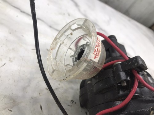 92 Celebrity 290 Boat Shurflo diaphragm water pump 2.8 GPM 12V - Foto 9 di 10