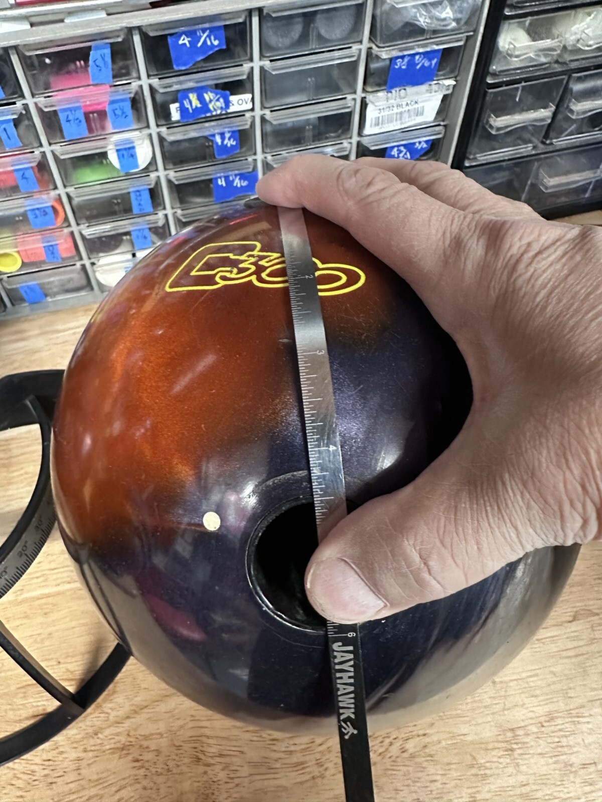USED - Bowling Ball - 15lb Columbia "DYNAMIC SWING PEARL" - WEIGHT 14lb 12oz thumbnail 7