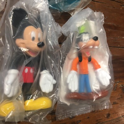 Walt Disney World Resort Lot Toys Mickey Minnie Bendables