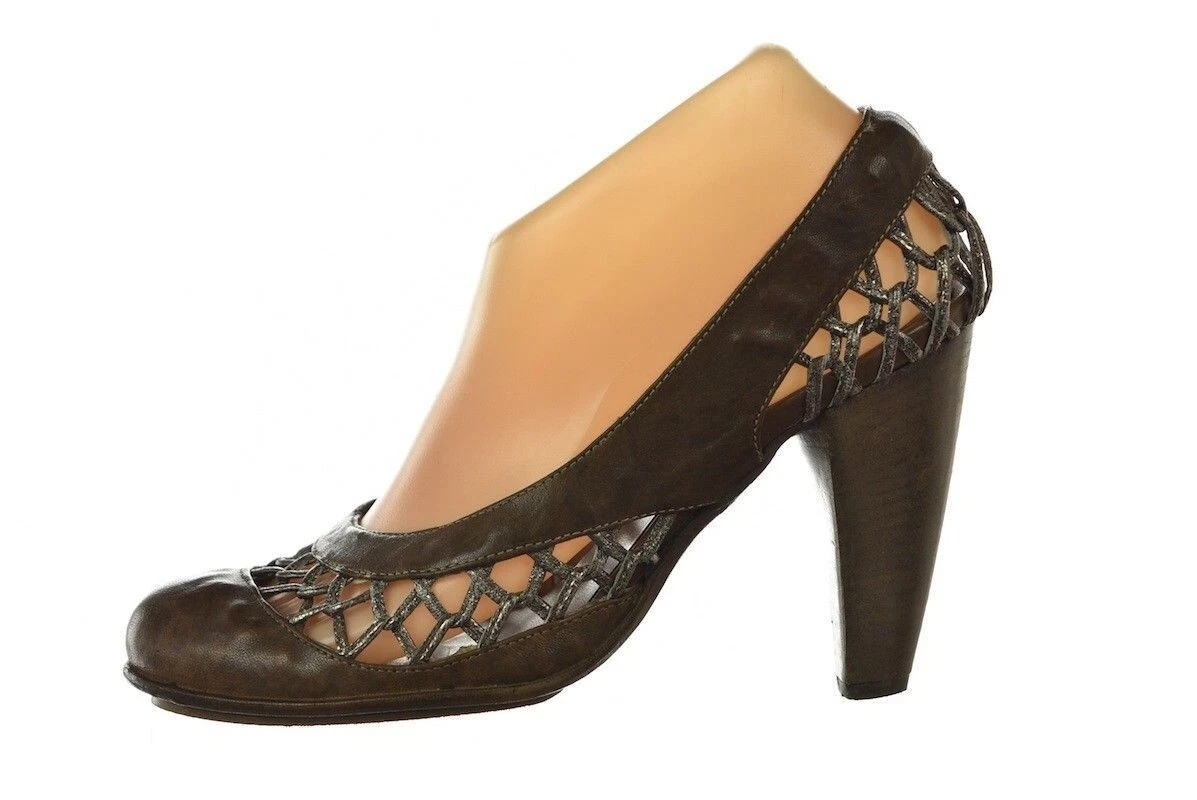 Co Op Barneys NY Womens Shoes Size 36.5 6.5 Brown Pewter Pumps Leather Heels