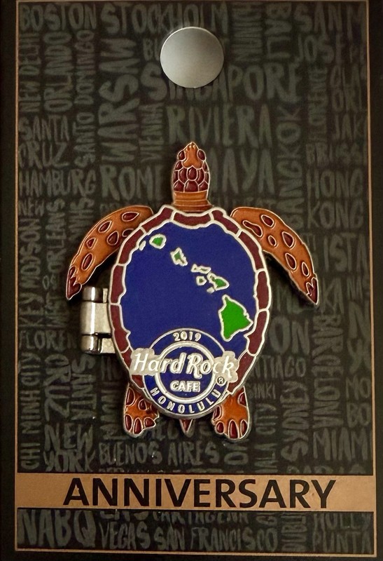 Hard Rock Cafe Honolulu 32nd Anniversary 2019 Turtle OpeningHinge Pin Rock & Pop