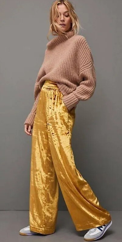 Maeve by Anthropologie velvet wide leg pants Anastacia size M gold mustard