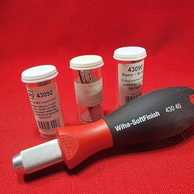 Wiha 430 40 SoftFinish Universal Razor-Edged Scraper Set W/30 blades
