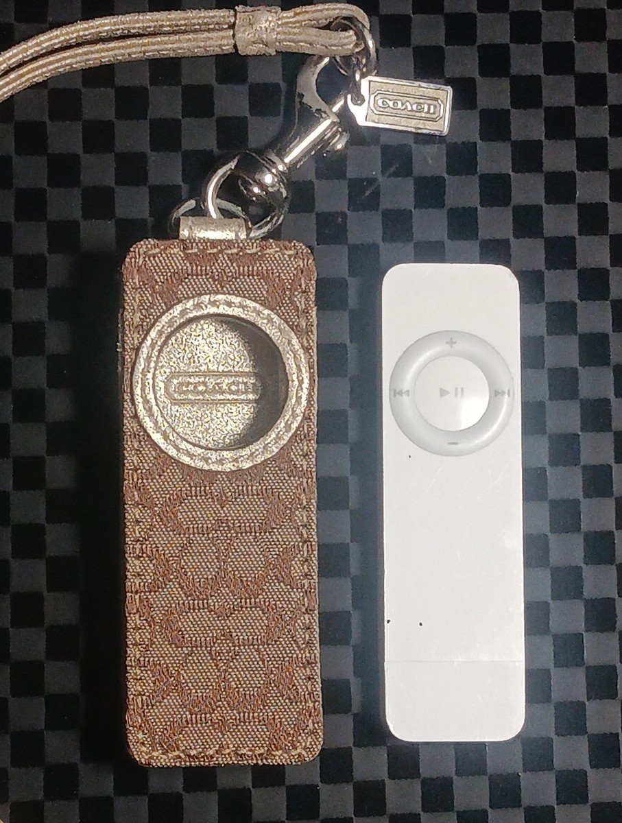 COACH iPod Shuffle Case Holder Signature Canvas w/ Gold Leather