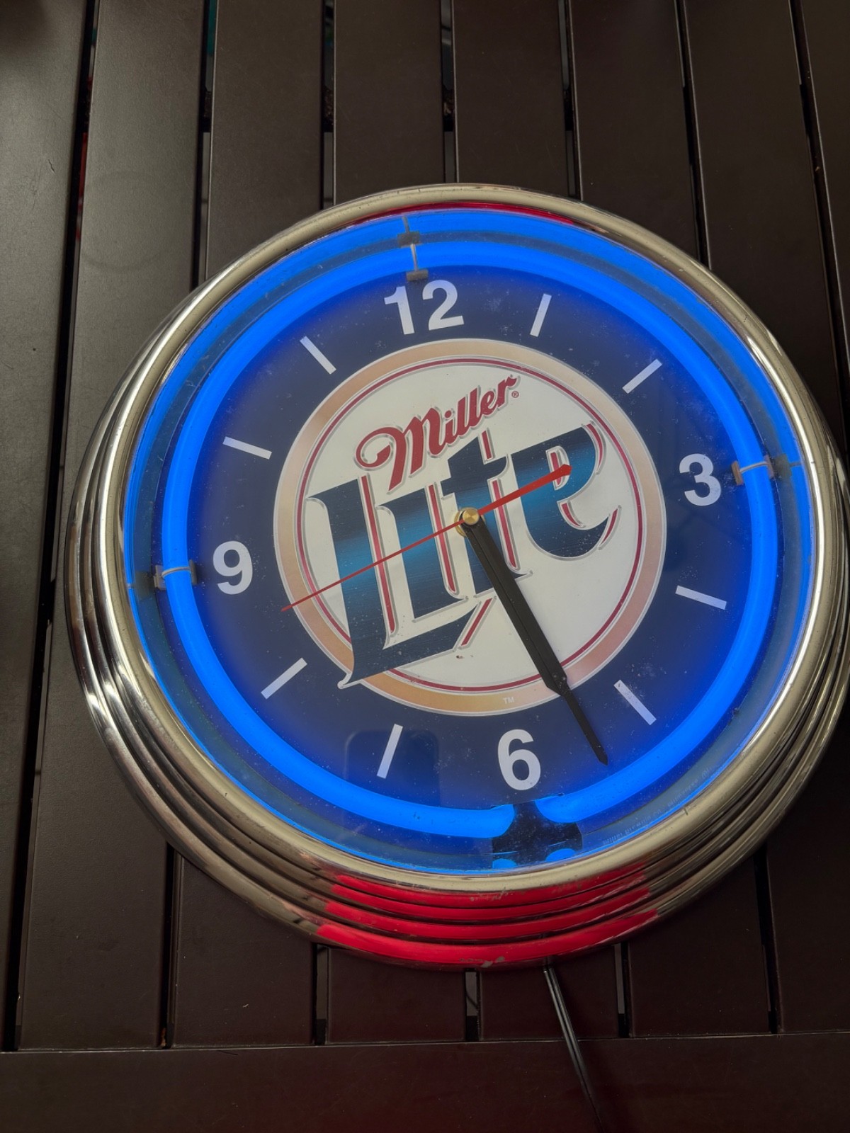 Miller OB4629 2002 Miller Lite Retro Neon Breweriana Wall Clock