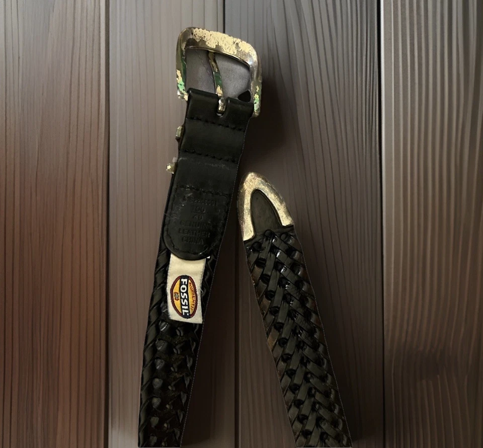 Cinturón de cuero trenzado tejido vintage Fossil Golf hebilla plateada para hombre talla 40 negro Foto 3 de 4