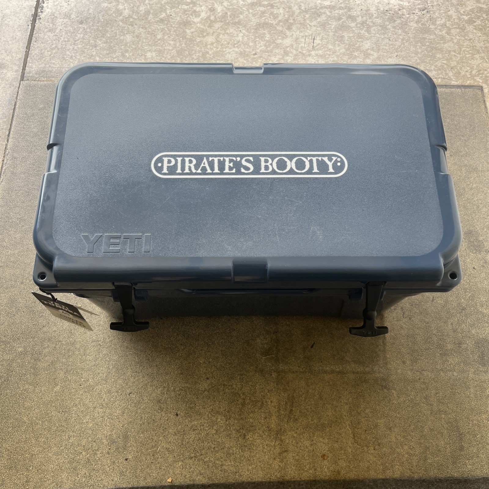 Yeti Tundra 45 Hard Cooler - Navy