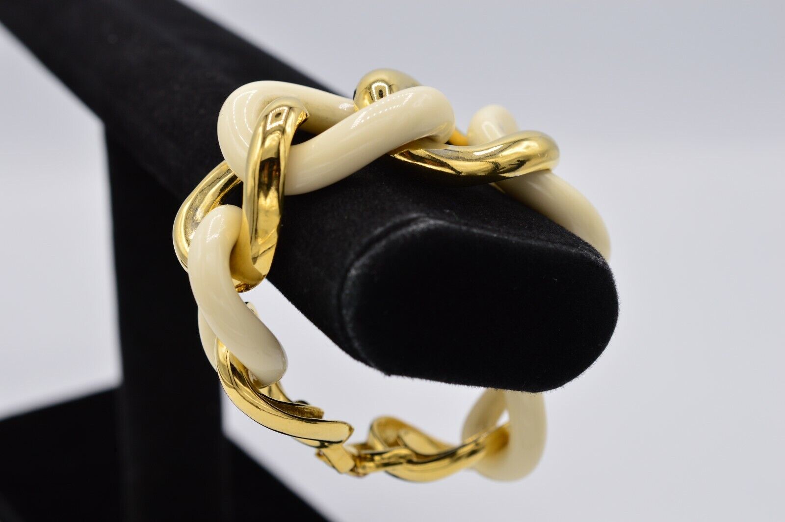 Givenchy Vintage Chunky Bracelet Chain Gold Thick… - image 4