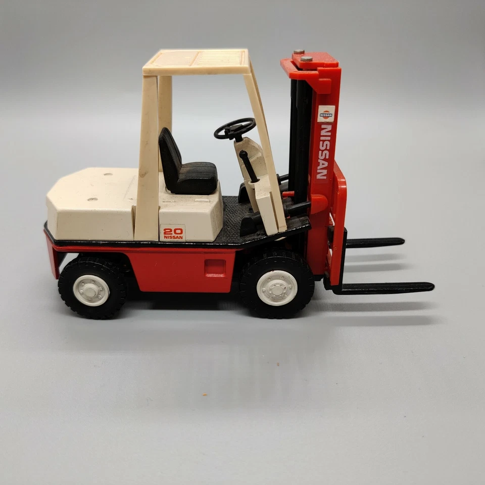 CARRELLO ELEVATORE NISSAN DIAPET YONEZAWA 1:25 MADE IN JAPAN N° 011-01711 - Immagine 3 di 4