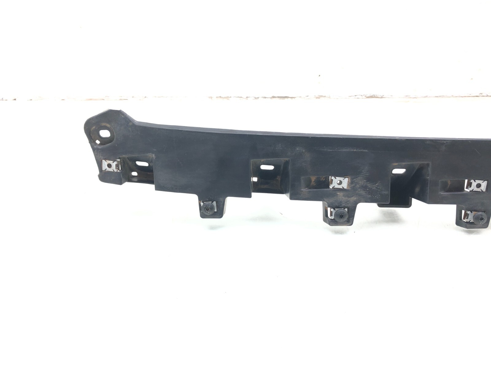 2014-2018 BENTLEY FLYING SPUR FRONT STRIKER PLATE BRACKET OEM
