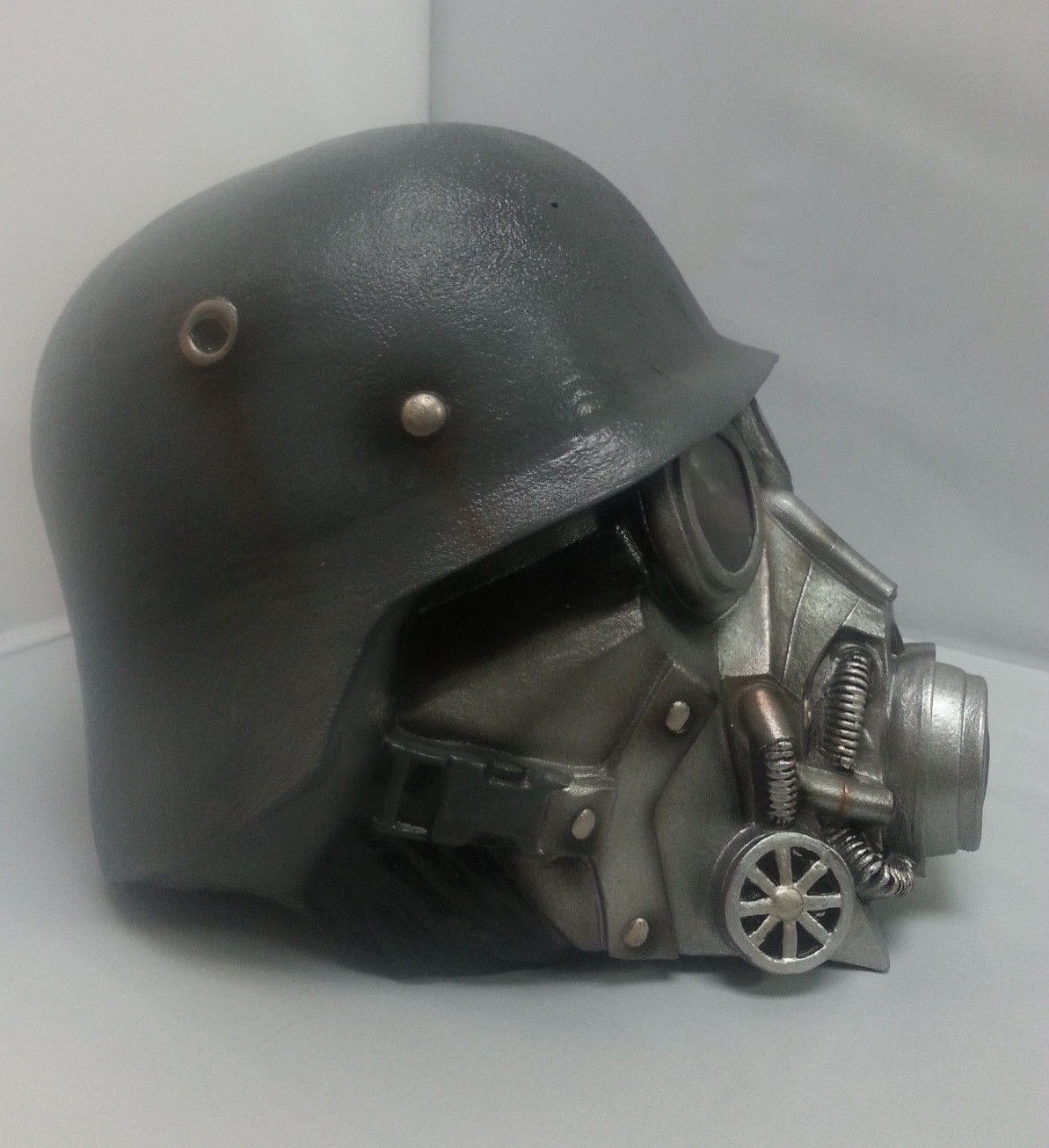 Chemical Warfare Latex Mask Gas Mask Adult Full Over the Head Mask