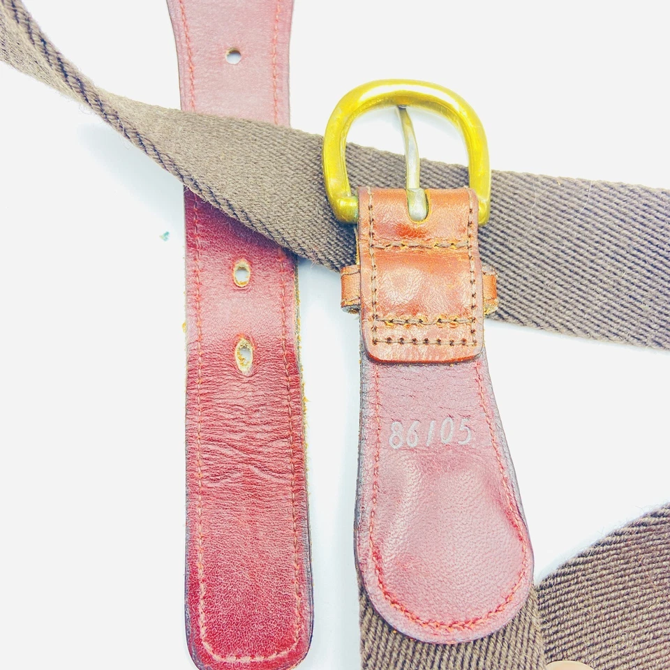 Cinturón de golf Womena Trafalgar de lona con lengüetas de cuero marrón liso hecho en EE. UU. Foto 4 de 4