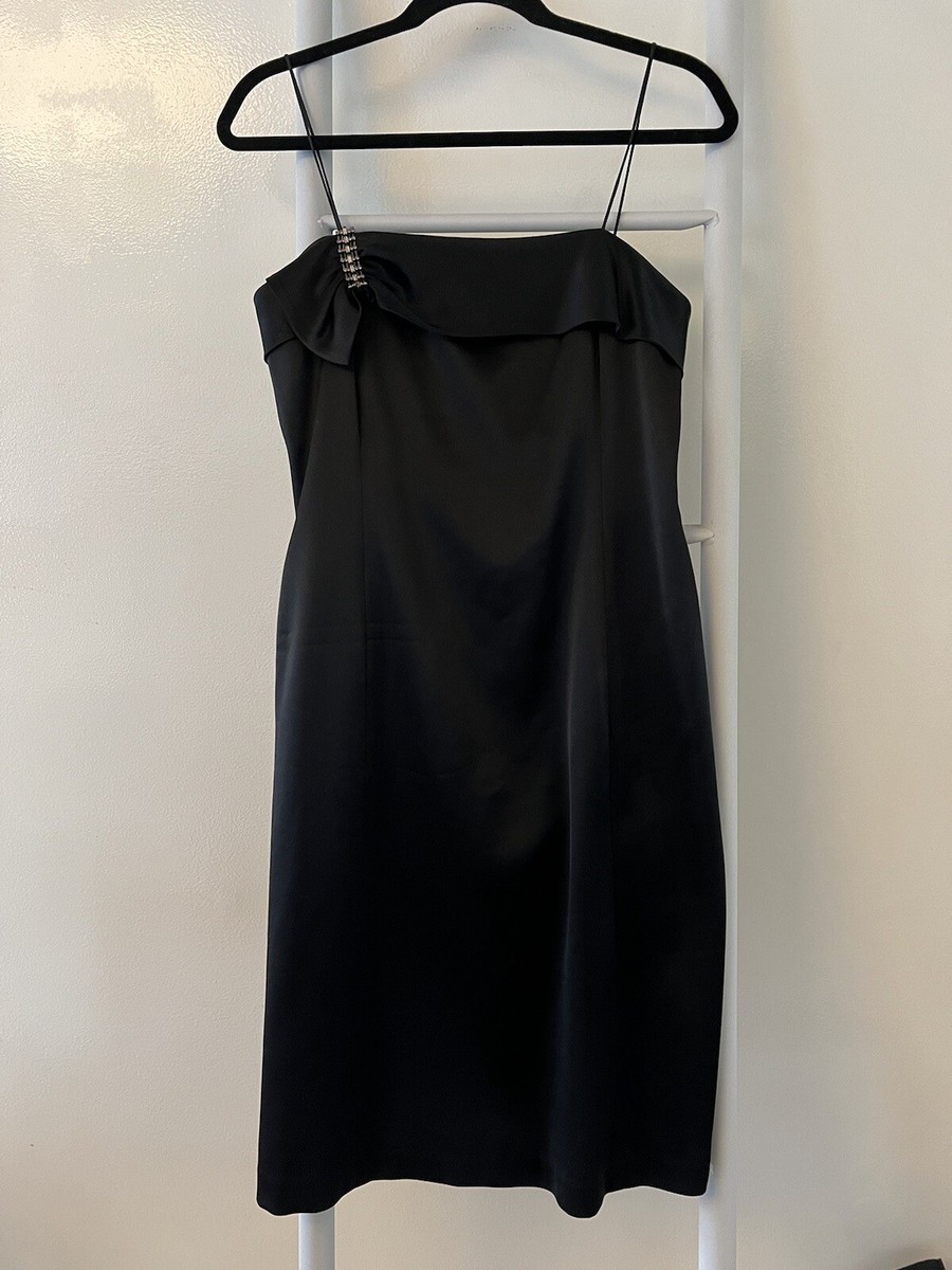 elegant pencil dresses Solid Lace Hollowed Out O Neck Skirt Elegant Fo — Agloryz Openwork Round Neck Short diciottesimo Size:37R The dress is cut