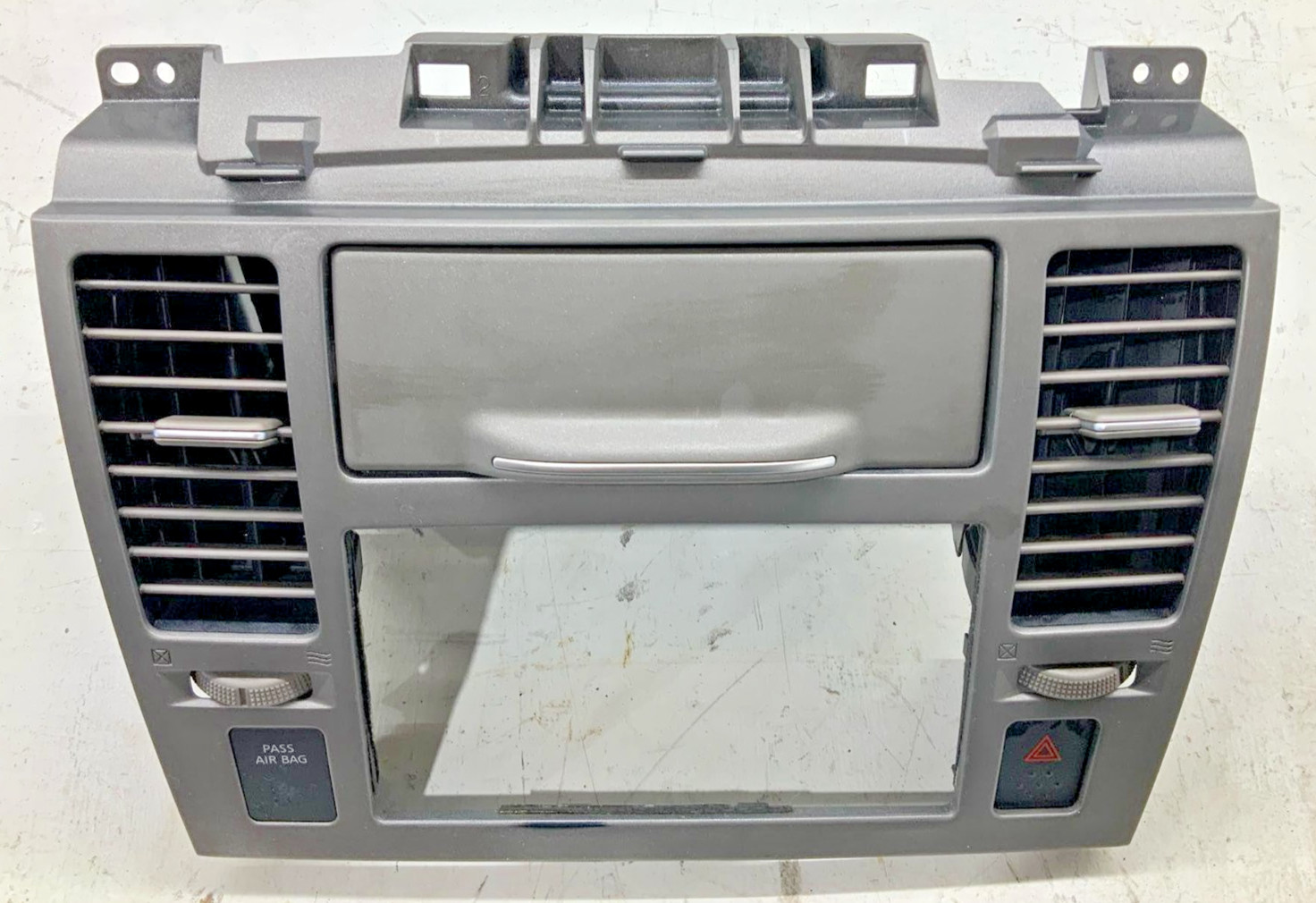 2007-2012 Nissan Versa OEM Radio Bezel Trim Center Console Air Vent