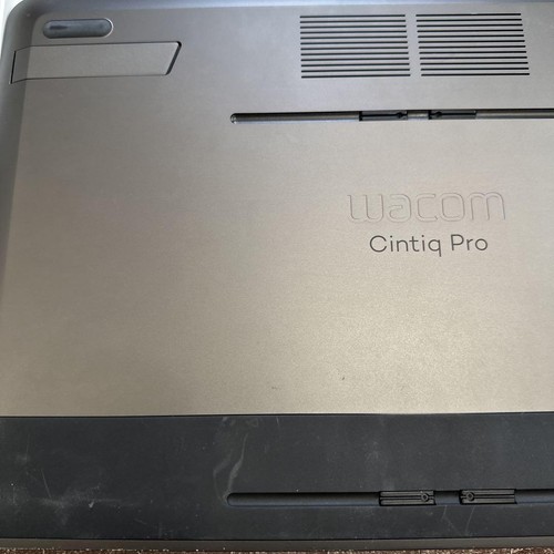 Wacom DTH-1620/K0 Cintiq Pro 16 Inch Pro Graphic LCD Pen Tablet - 第 2/9 張圖片
